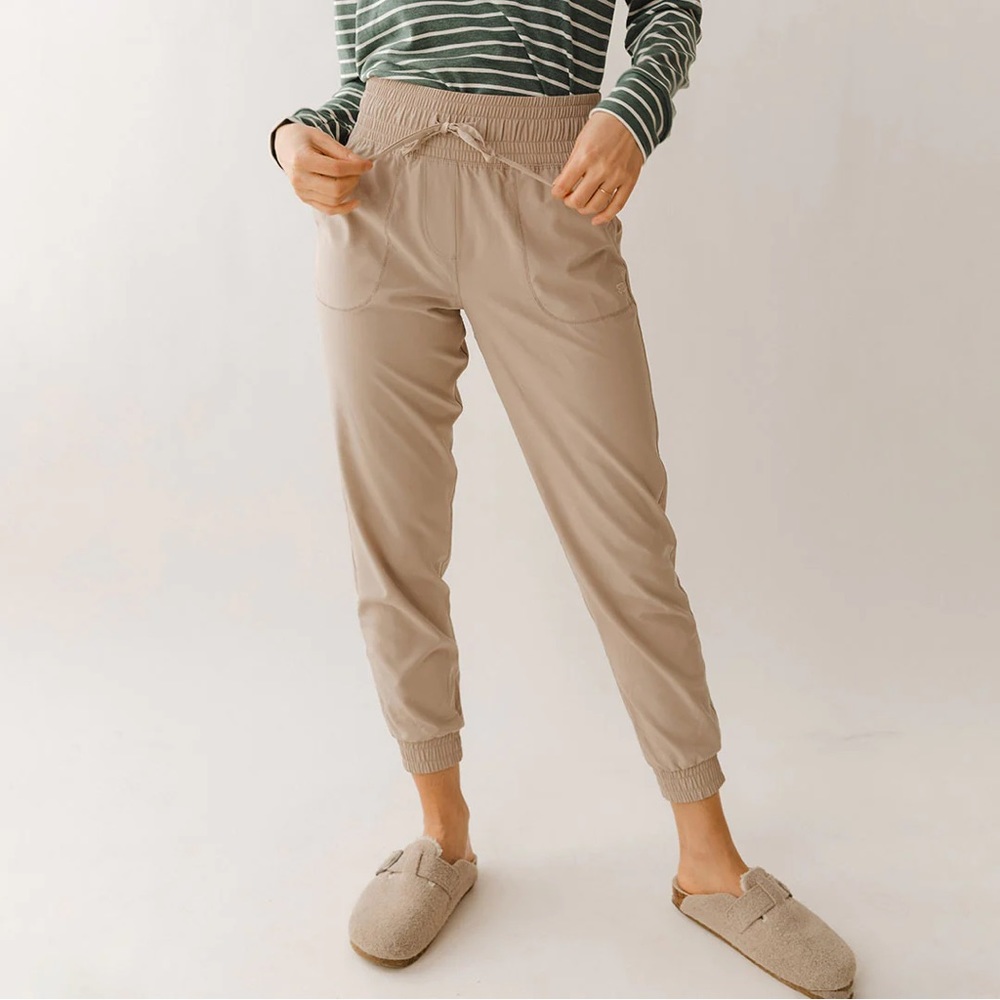albion fit destination cobblestone petite small joggers